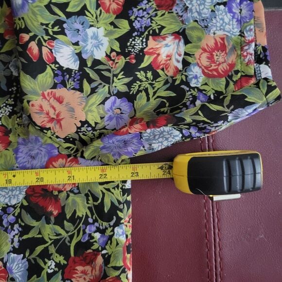 Stitches The Dress Co Vintage Floral Semi Button-Up Midi Dress - Picture 11 of 12